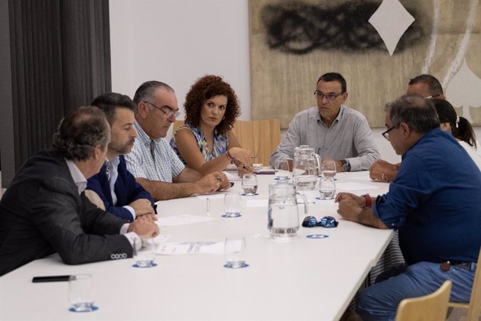 Huelva.- La Mesa Provincial de la Pesca aborda la situación del sector y nuevas 