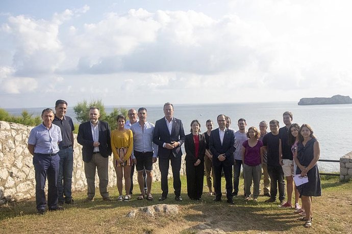 Blanco sostiene que Cantabria tiene que ser "líder" en el proceso de descarboniz