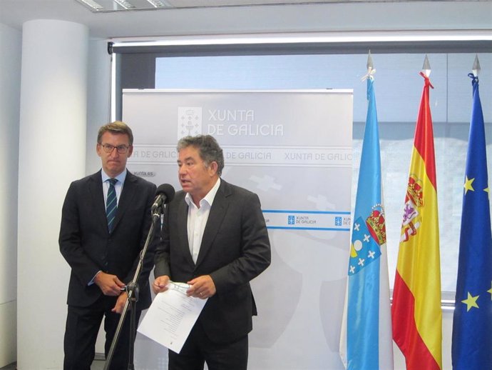El presidente de la Xunta y el alcalde de Pontevedra durante la rueda de prensa de este miércoles