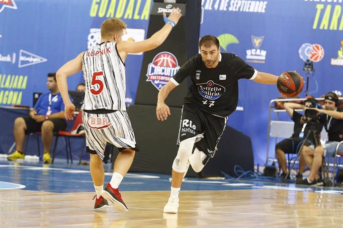 Vasileiadis jugando con el Obradoiro