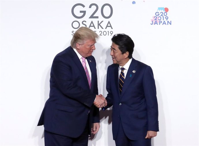 El presidente de EEUU, Donald Trump, y el primer ministro nipón, Shinzo Abe, durante la cumbre del G20.