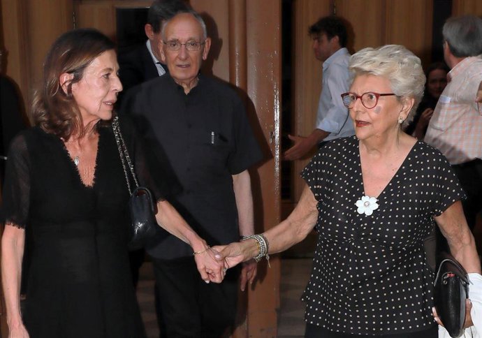 Mujeres arturo fernandez carmen quesada y isabel sensat
