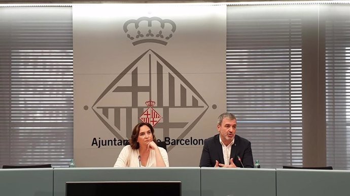 Ada Colau y Jaume Collboni en rueda de prensa