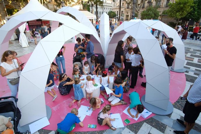 La Noche Europea de los Investigadores llenará nuevamente de ciencia el centro de Sevilla