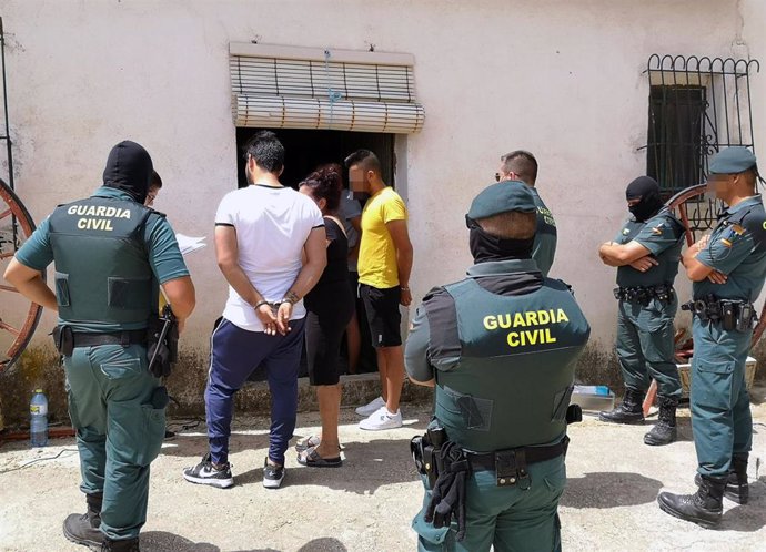 La Guardia Civil detiene a dos hermanos por el secuestro y la agresión a un vecino de Blanca