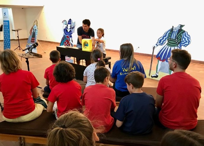 Taller para acercar 'El sombrero de tres picos' a menores en desventaja social