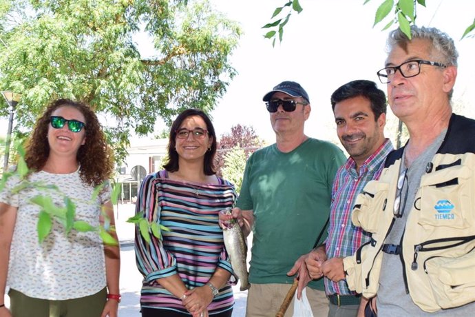 La Junta entrega al Ayuntamiento de Loja la gestión del coto de pesca de Riofrío