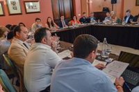 Loles López señala que la aprobación del presupuesto demuestra que el PP es "el partido del diálogo en Andalucía"