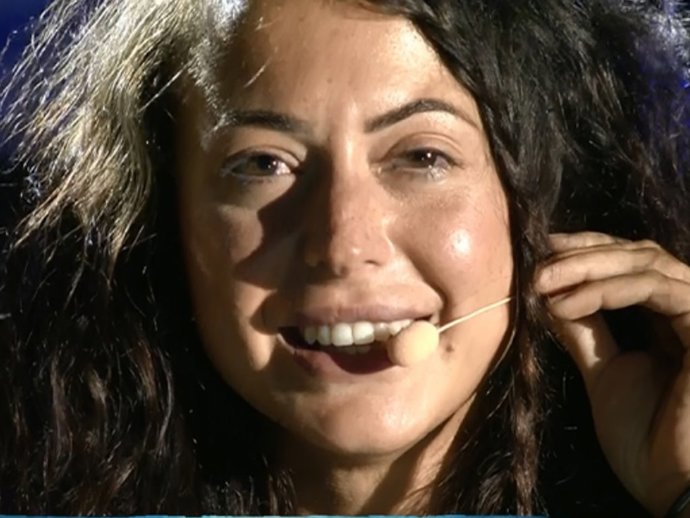 Mahi, concursante de 'Supervivientes 2019', en las instalaciones de Mediaset