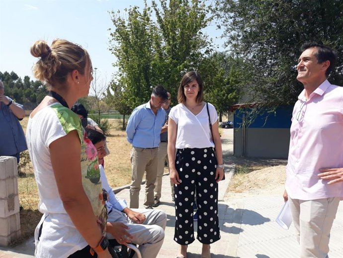 La delegada del Área de Deporte del Ayuntamiento de Madrid, Sofía Miranda, en el centro deportivo Wilfred Adbonavbare.