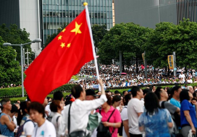 Manifestación a favor de China en Hong Kong