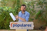 PP defiende que en Andalucía "lo primero fue el programa" mientras que a PSOE y Podemos "sólo le importan los sillones"