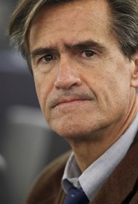 López Aguilar lamenta que Italia "haya caído en el lado oscuro" con Salvini y su "criminalización" de la inmigración