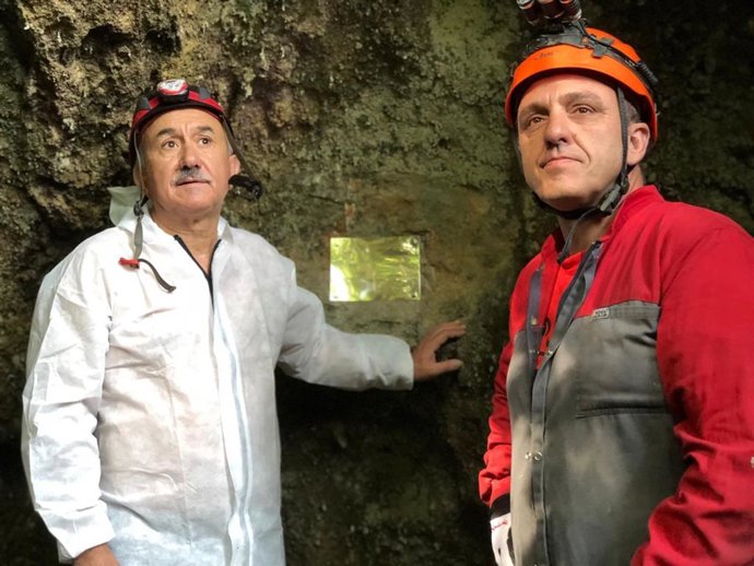 El secretario general de UGT, Pepe Álvarez (uzda) y el de UGT Cantabria, Mariano Carmona