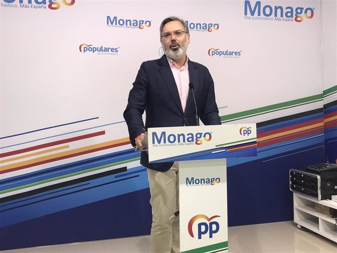 El portavoz del PP de Extremadura, Fernando Pizarro