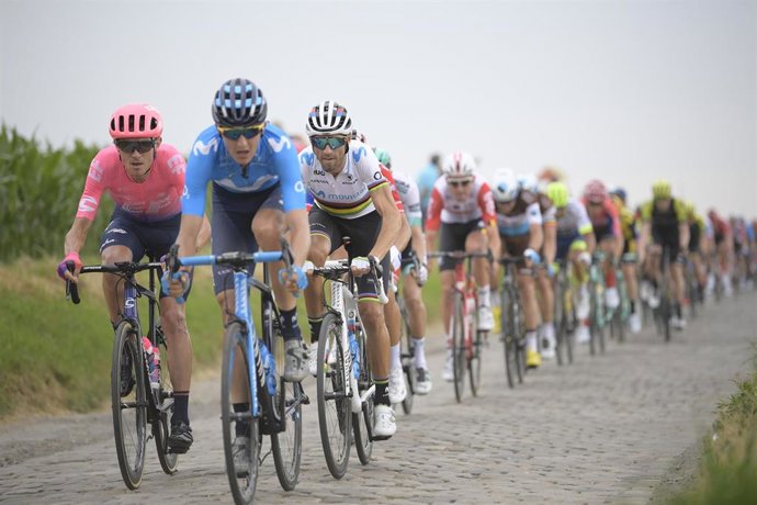 Alejandro Valverde durante la primera etapa del Tour de Francia 2019