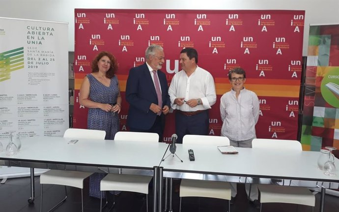 El Defensor del Pueblo Andaluz, Jesús Maeztu, en los cursos de verano de la Universidad Internacional de Andalucía (UNIA)
