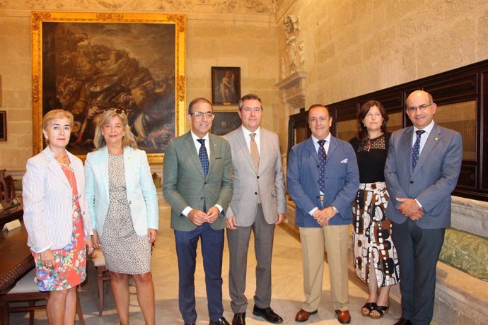 Sevilla.-El Ayuntamiento y la US aspiran a captar fondos europeos para un proyec