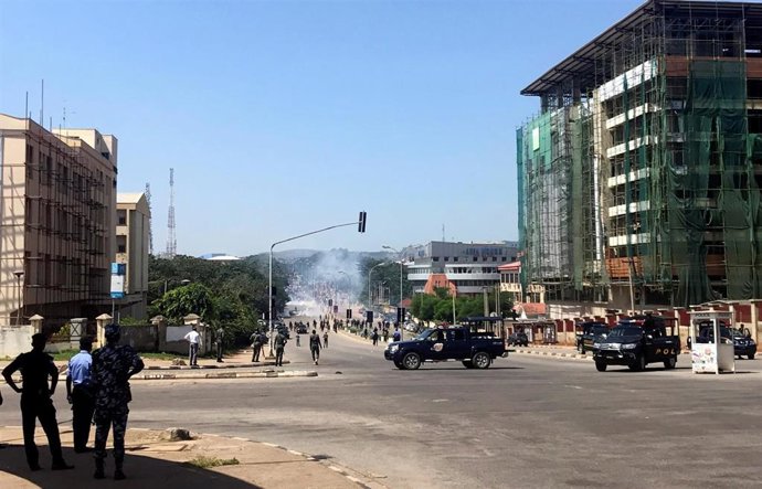 Enfrentamientos entre Policía y manifestantes del Movimiento Islámico de Nigeria