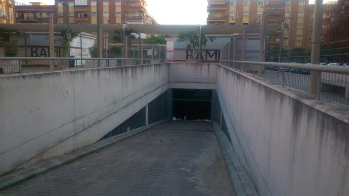 Aparcamiento de la plaza Rafale Salgado