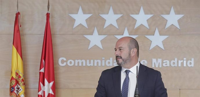 El presidente de la Comunidad de Madrid en funciones, Pedro Rollán, interviene en rueda de prensa tras el Consejo de Gobierno.