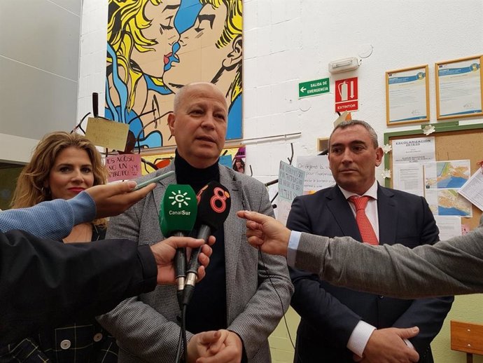 Imbroda en el IES Virgen del Carmen de Puerto Real