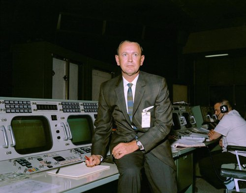 Chris Kraft, creador del control de misiones de la NASA