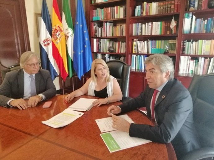 Lucrecio Fernández con la alcaldesa de Jerez