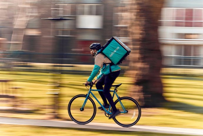 [Grupoeconomiacat] Ndp Deliveroo Lanza El Pago Instantáneo Para Riders