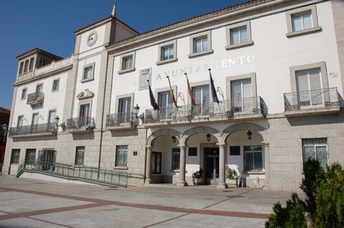 Fachada del Ayuntamiento de Colmenar Viejo.