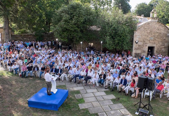 El presidente del PPdeG, Alberto Núñez Feijóo, en el acto organizado con motivo del Día de Galicia por su formación en Lalín