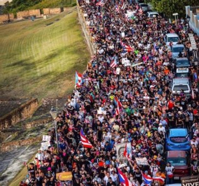 Manifestación contra Rosselló