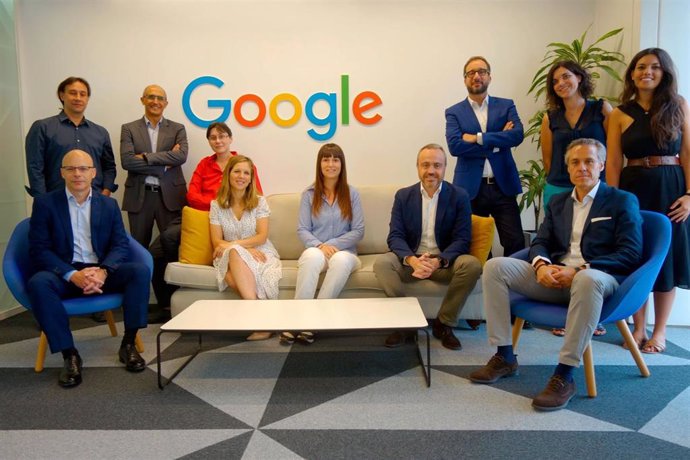 Equipos de trabajo para la alianza de Google Cloud, aTMIRA y Liberbank.
