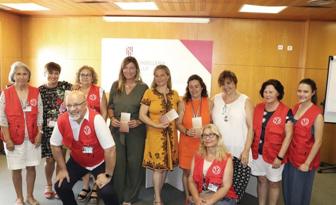 La consellera de Sanitat i Consum, Patricia Gómez, durant la presentació de l'associació Nunca Solos a l'Hospital de Can Misses.