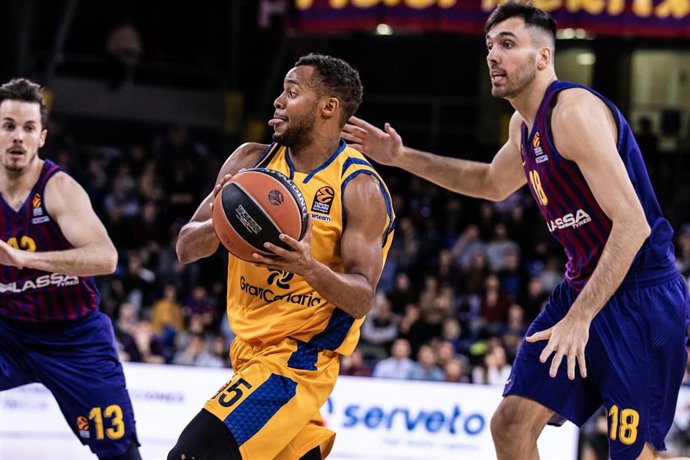 Clevin Hannah jugando con el Herbalife Gran Canaria ante el Bara Lassa