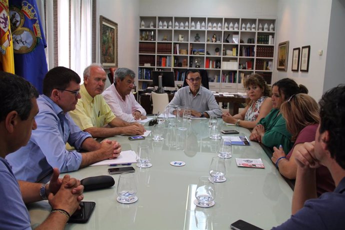 Huelva.- Diputación participará una mesa sectorial de la ganadería onubense para