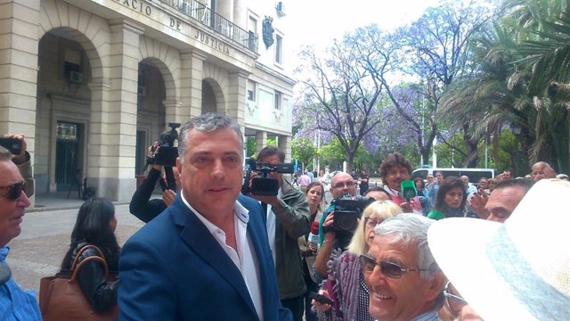 L'alcalde de Coripe, Antonio Pérez, després de declarar a la Fiscalia.