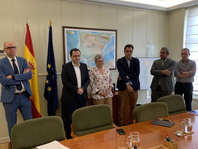 Reunión de la alcaldesa de Gijón, Ana González, en el Ministerio de Fomento.