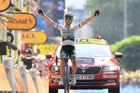 Matteo Trentin gana como en los viejos tiempos en Gap