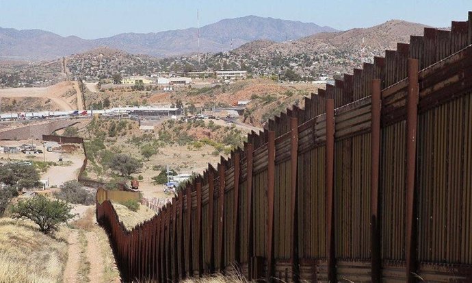 Imagen de la frontera entre EEUU y México.