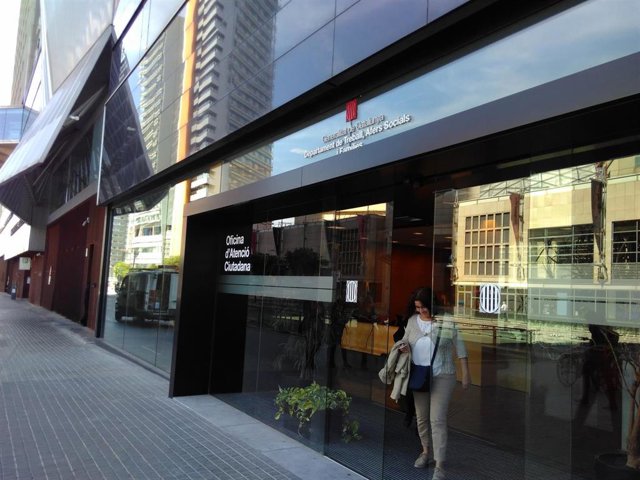 Oficina de Atención Ciudadana de la Conselleria de Trabajo, Asuntos Sociales y Familias de la Generalitat. Prestaciones. Renta Garantizada de Ciudadania. RGC. Solicitudes