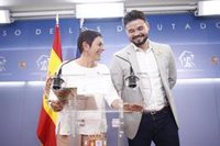 Bildu justifica su abstención en la necesidad de evitar nuevas elecciones y de "abrir la puerta" a las derechas