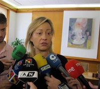 Gastón subraya el "dinamismo" del mercado laboral aragonés y su tasa de paro cuatro puntos menor que la nacional