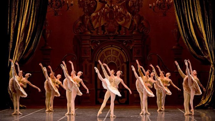 La Compañía Nacional de Danza estrena mañana 'L'aprés-midi d'un faune' y 'Les No