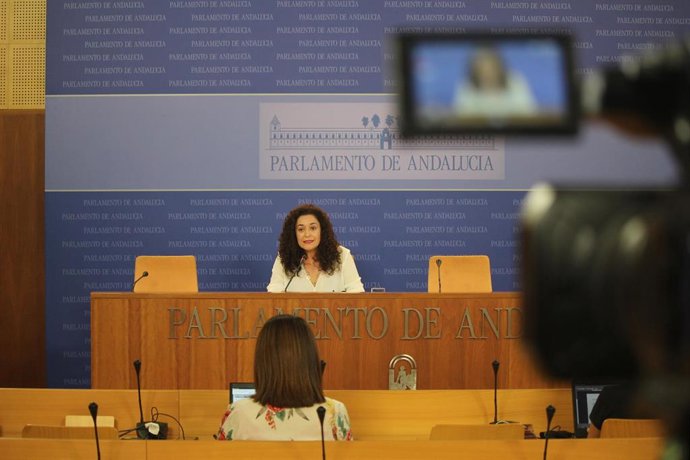 La Portavoz Del Grupo Parlamentario De Adelante Andalucía, Inmaculada Nieto, En Rueda De Prensa
