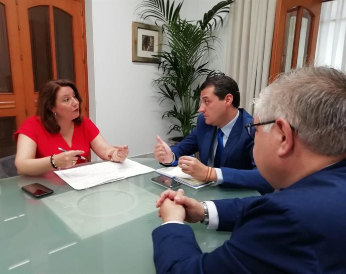 Carmen Crespo es "optimista" y espera que la UE permita el almacenamiento privad