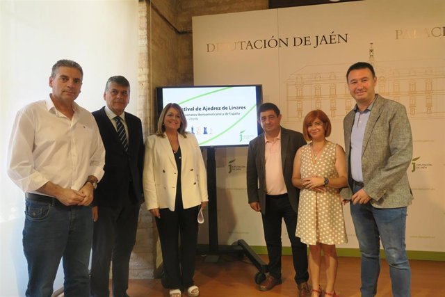 Presentación de los campeonatos de ajedrez en Linares y Úbeda