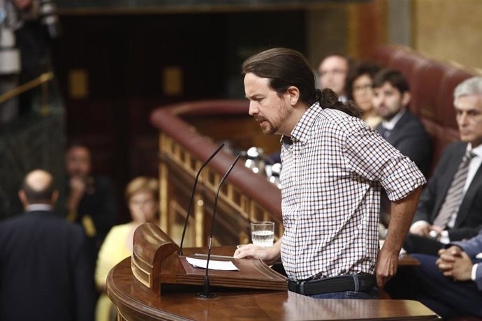 El secretario general de Podemos, Pablo Iglesias, durante su intervención en el Congreso de los Diputados, previa a la segunda votación para la investidura del candidato socialista a la Presidencia del Gobierno.