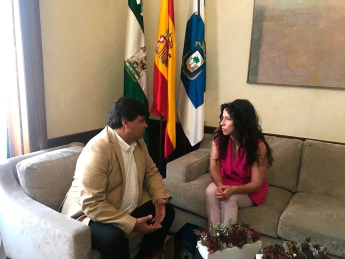 [Medios.Esp.Bienestar.Cipsc] Np: Ruiz Ahonda En La Colaboración Con El Alcalde De Huelva Para Desarrollar Y Mejorar Proyectos En Materia De Políticas Sociales