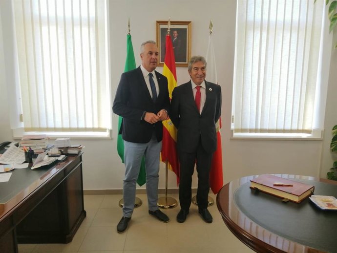 Fwd: Np Lucrecio Fernández Y El Alcalde De San Roque Avanzan En Asuntos De Interés Para Los Vecinos Del Municipio